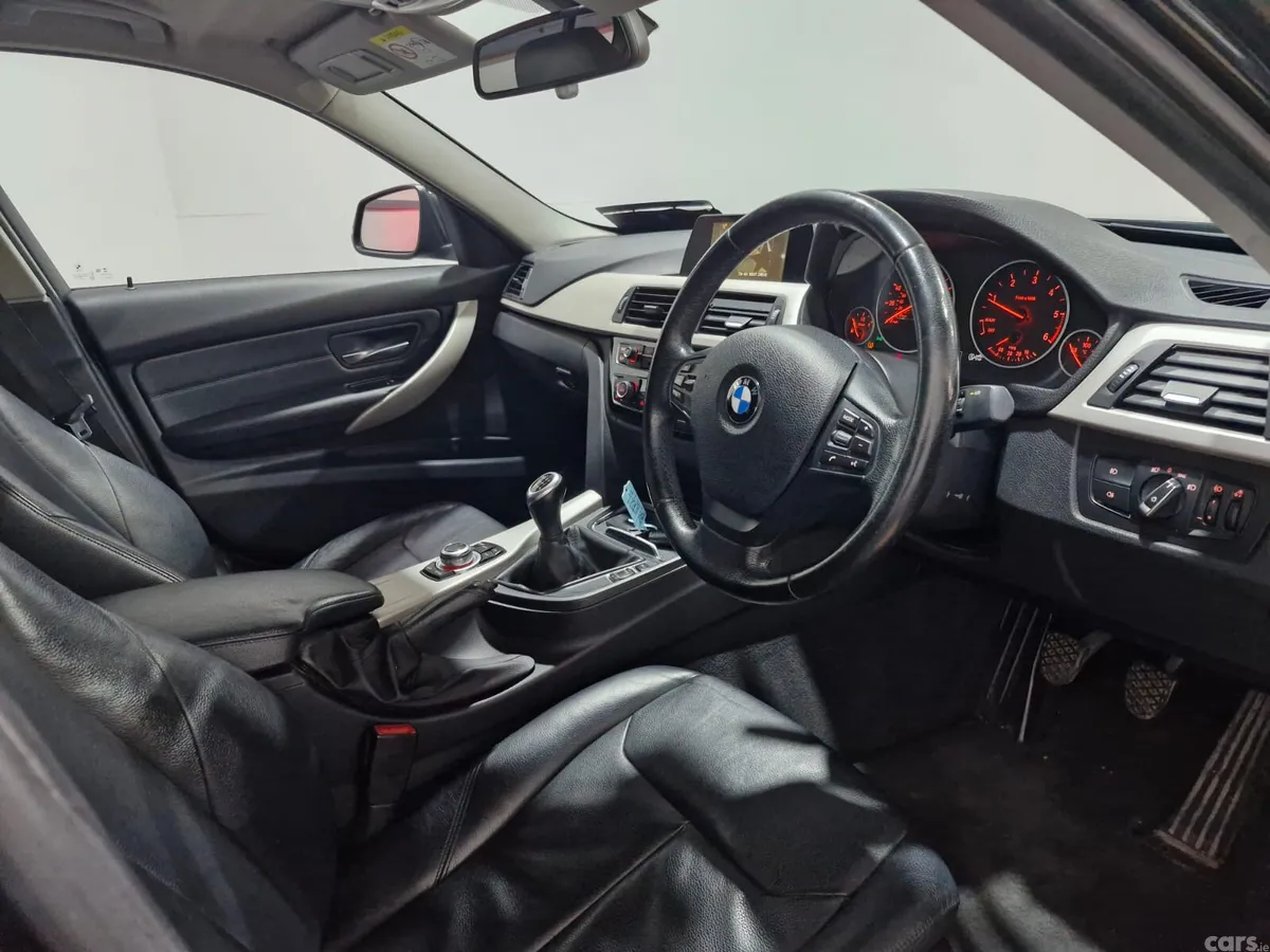 BMW 3-Series Saloon, Diesel, 2017, Black