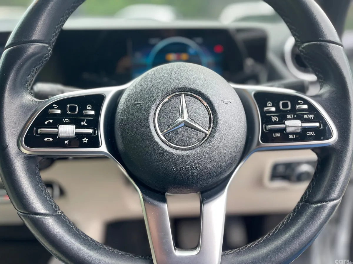 Mercedes-Benz GLA SUV, Diesel, 2020, Grey
