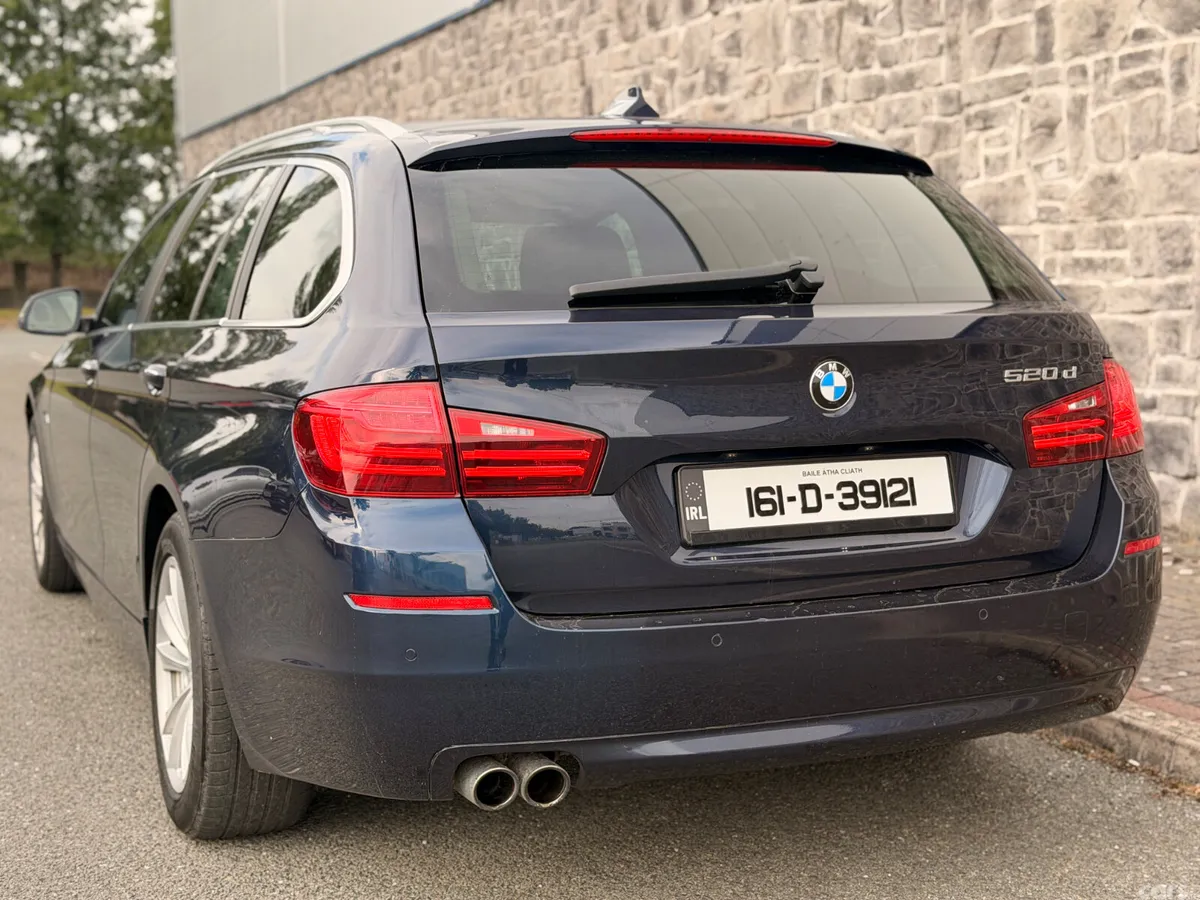 BMW 5-Series Estate/Jeep, Diesel, 2016, Blue