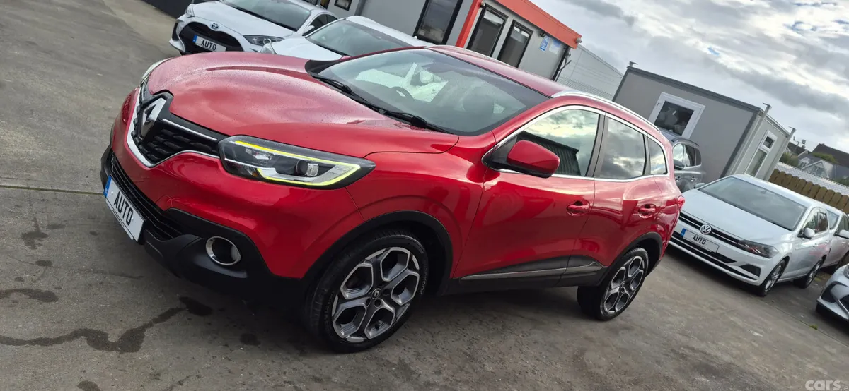 Renault Kadjar SUV, Diesel, 2016, Red