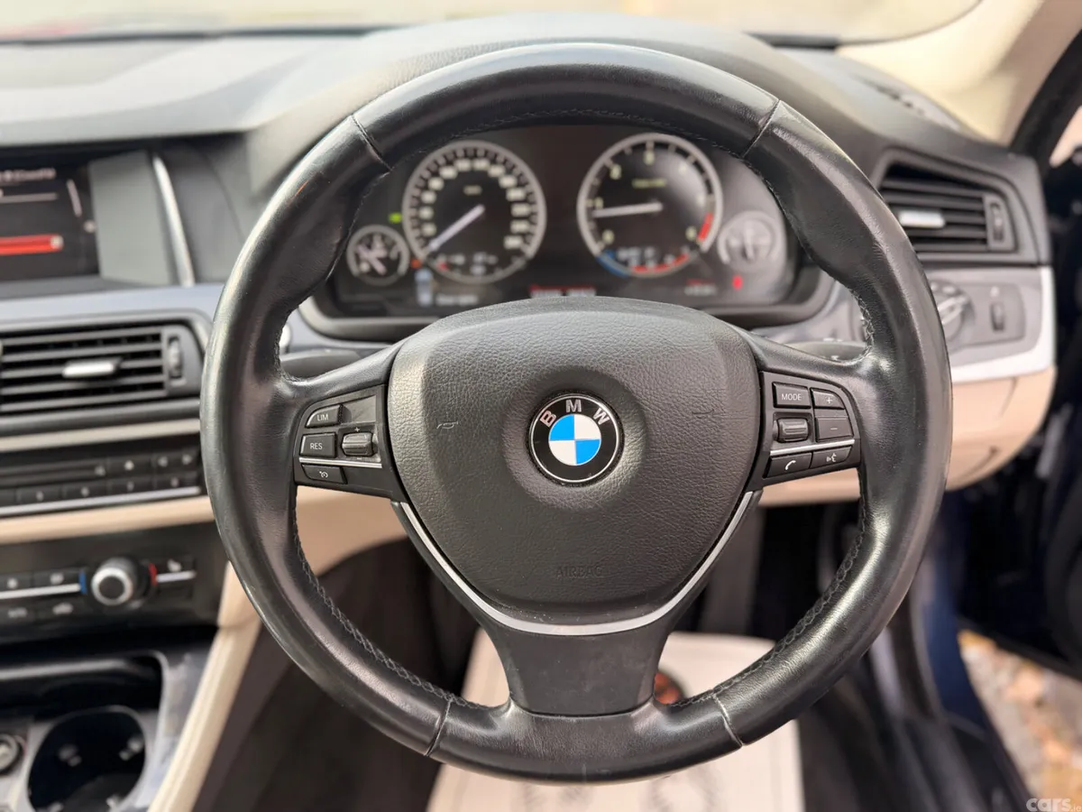 BMW 5-Series Estate/Jeep, Diesel, 2016, Blue