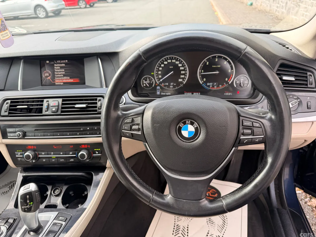BMW 5-Series Estate/Jeep, Diesel, 2016, Blue