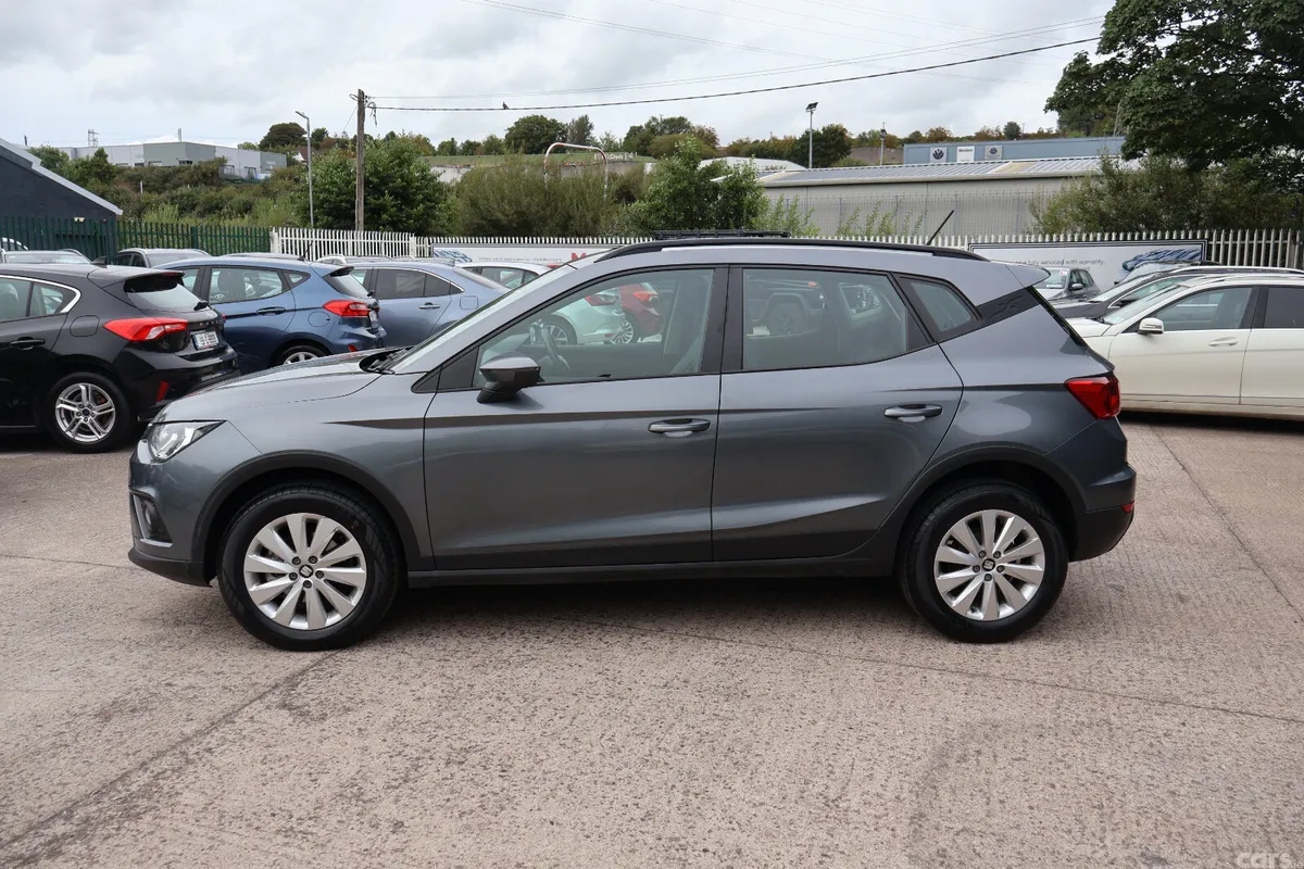 SEAT Arona SUV, Diesel, 2018, Grey