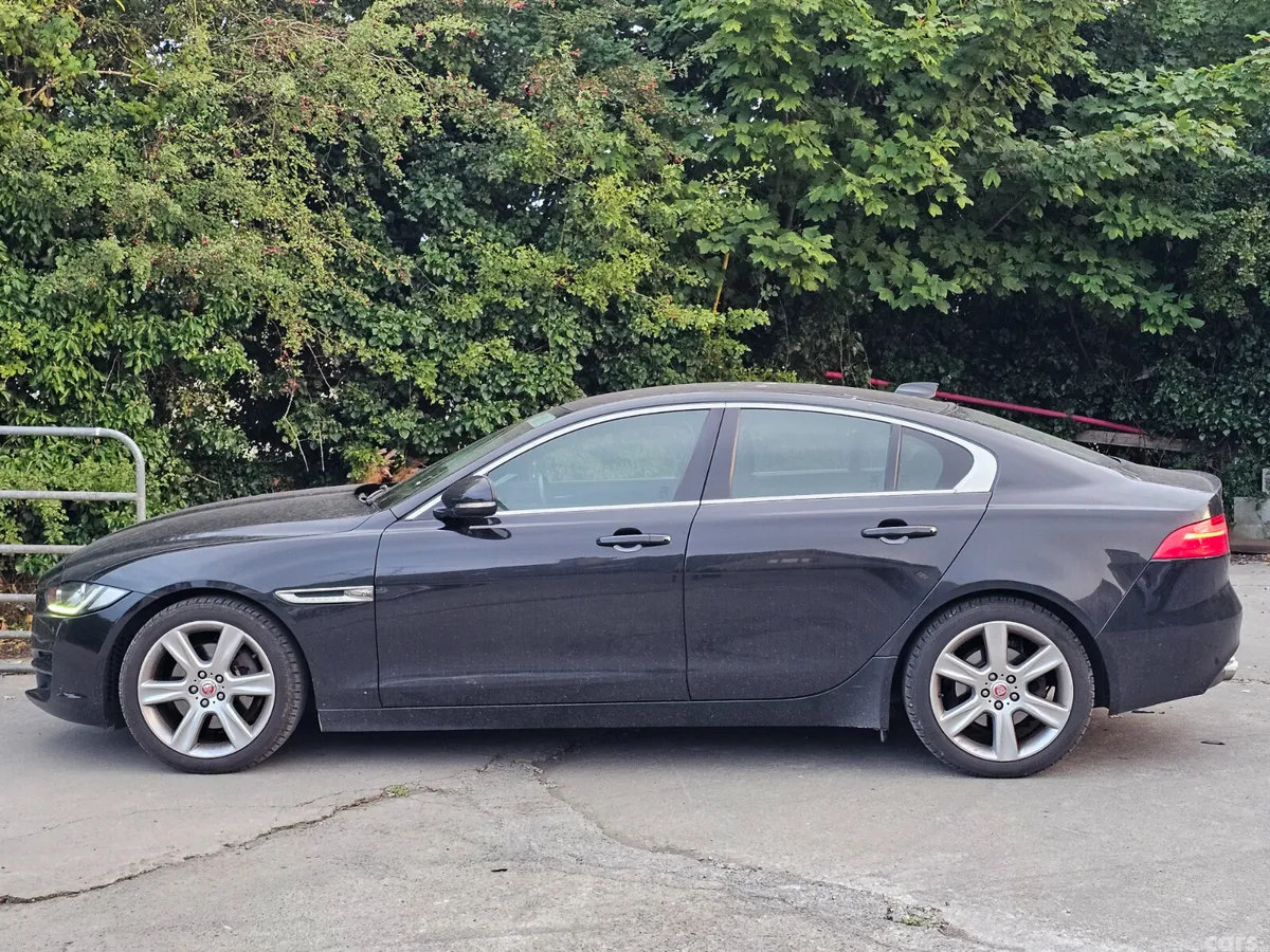 Jaguar XE Saloon, Diesel, 2017, Black