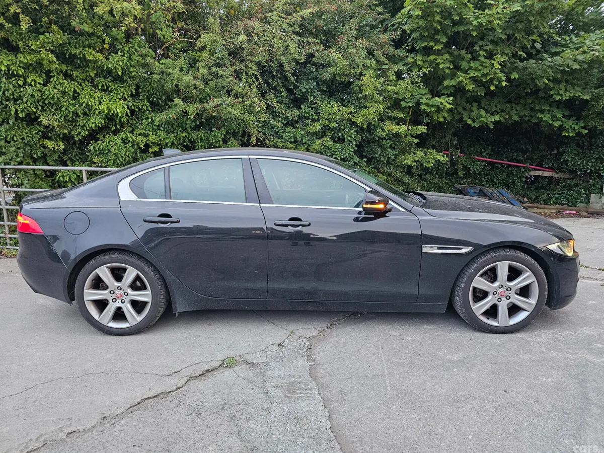 Jaguar XE Saloon, Diesel, 2017, Black