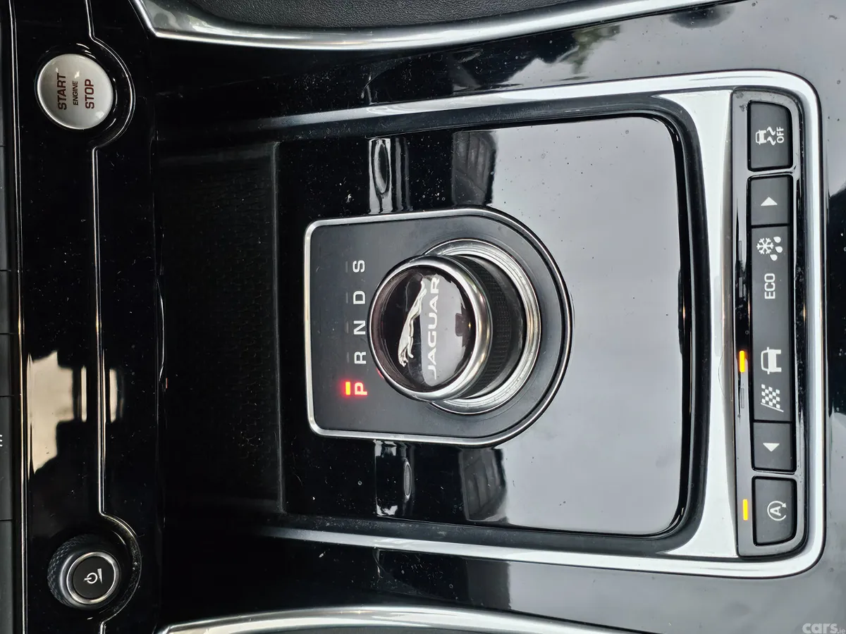 Jaguar XE Saloon, Diesel, 2017, Black