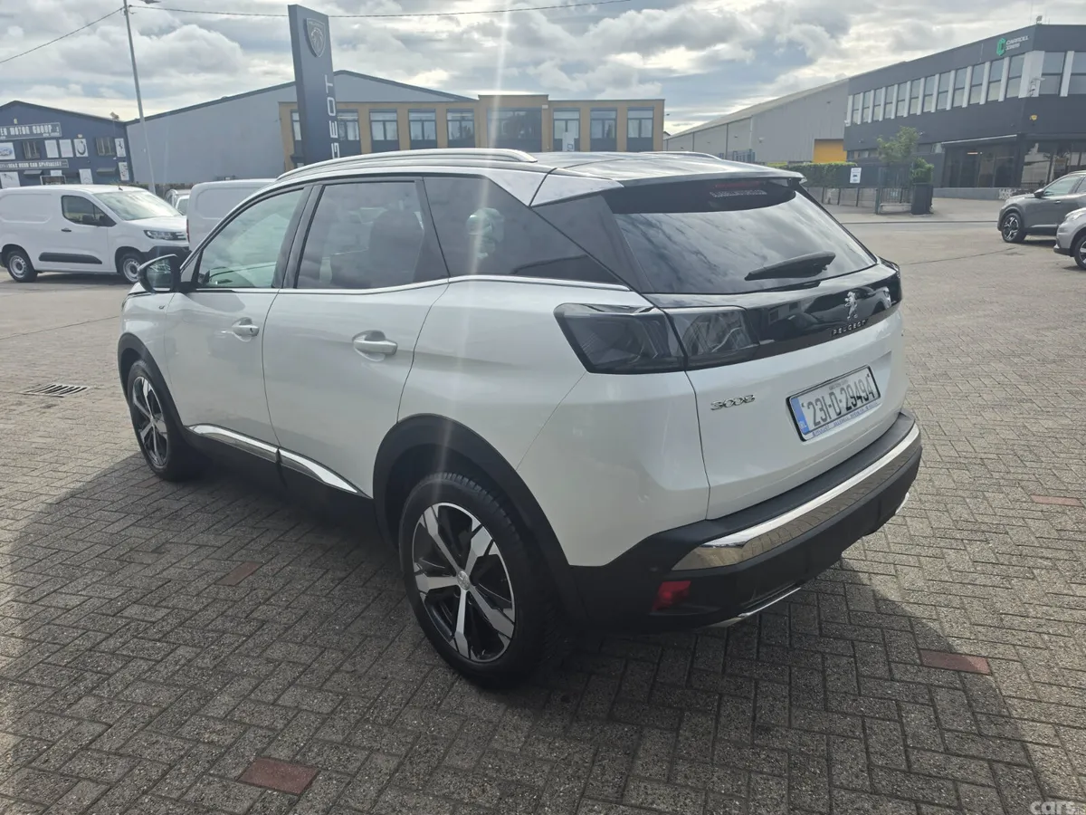 Peugeot 3008 MPV, Petrol, 2023, White