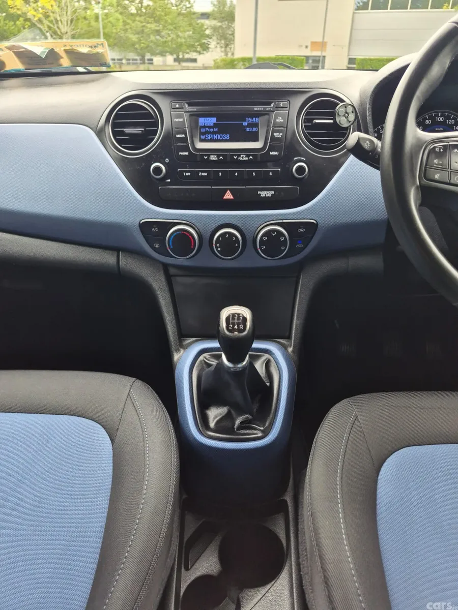 Hyundai i10 Hatchback, Petrol, 2016, White