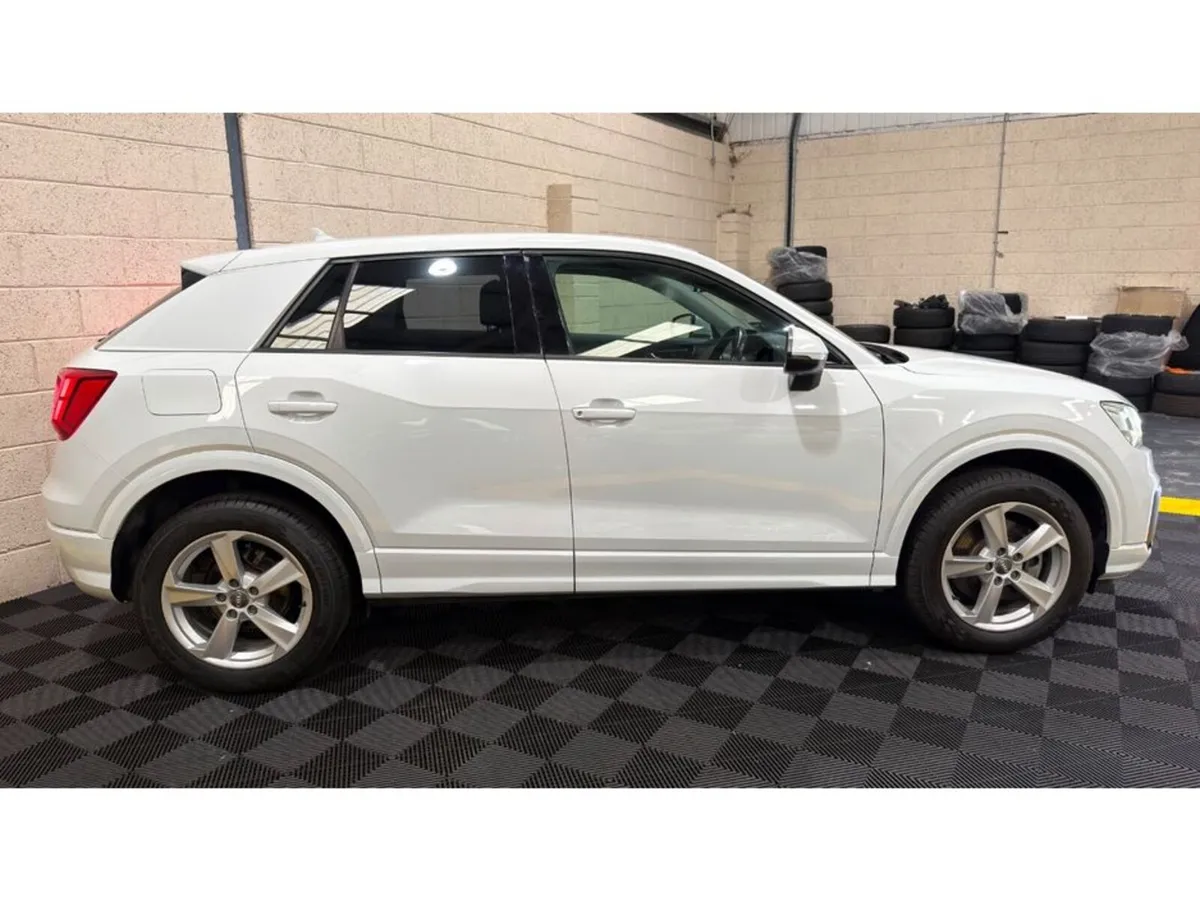 Audi Q2 SUV, Petrol, 2017, White