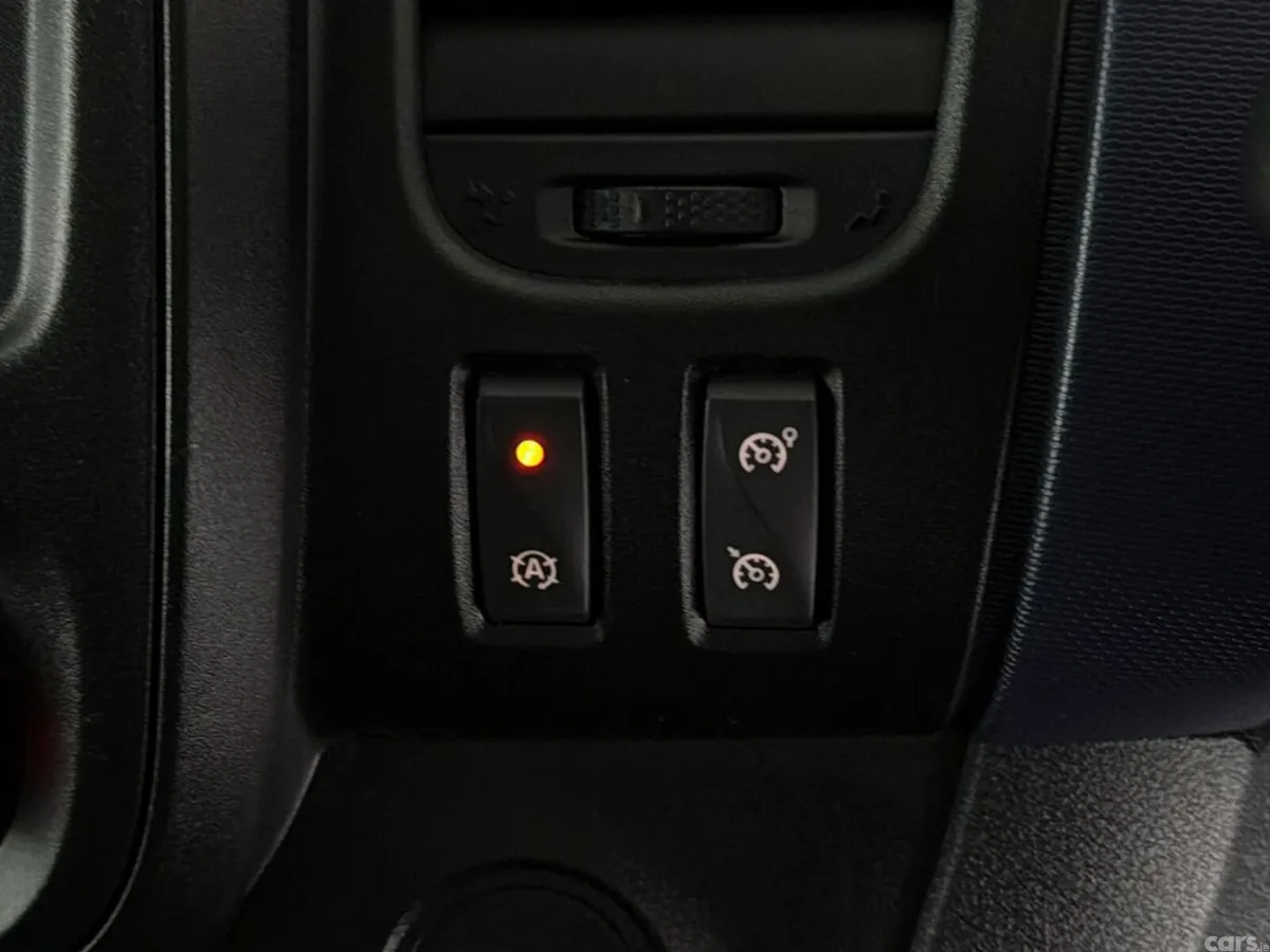Opel Vivaro Minibus, Diesel, 2017, Silver