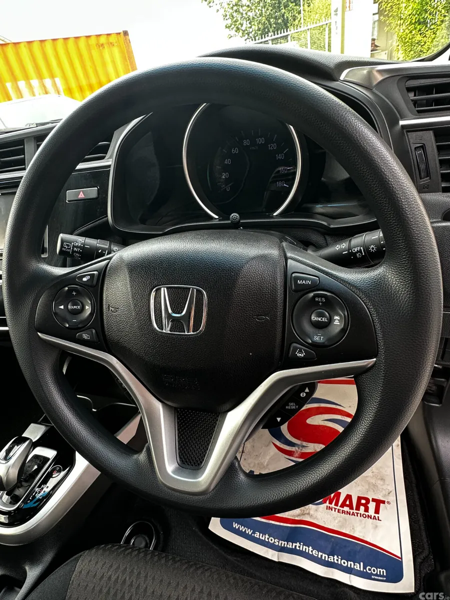 Honda Fit Hatchback, Petrol Hybrid, 2018, White