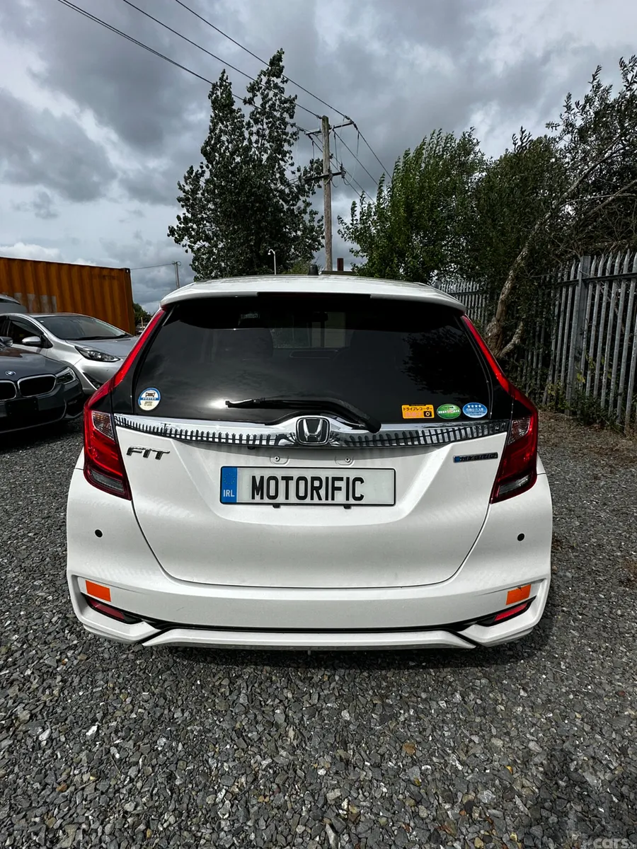 Honda Fit Hatchback, Petrol Hybrid, 2018, White