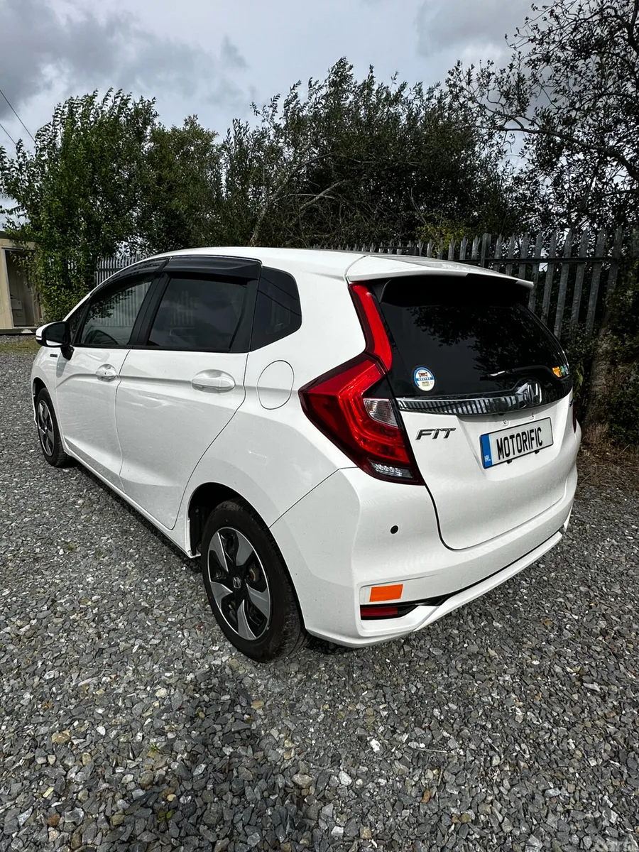 Honda Fit Hatchback, Petrol Hybrid, 2018, White