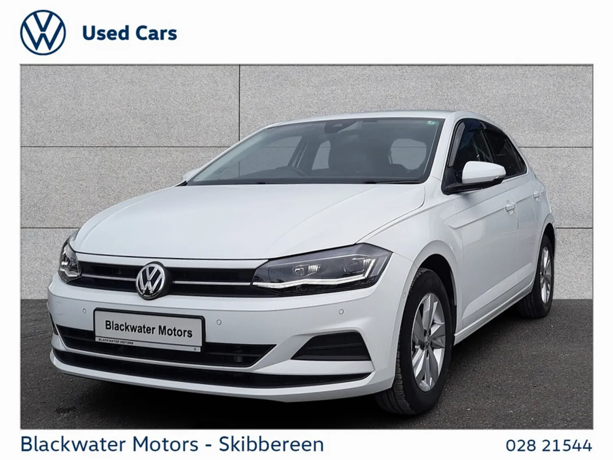 Volkswagen Polo Hatchback, Petrol, 2020, White