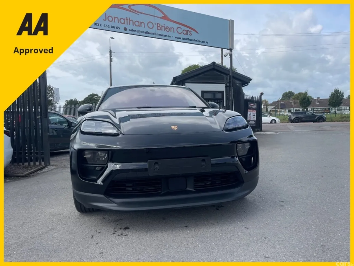 Porsche Macan SUV, Electric, 2024, Black