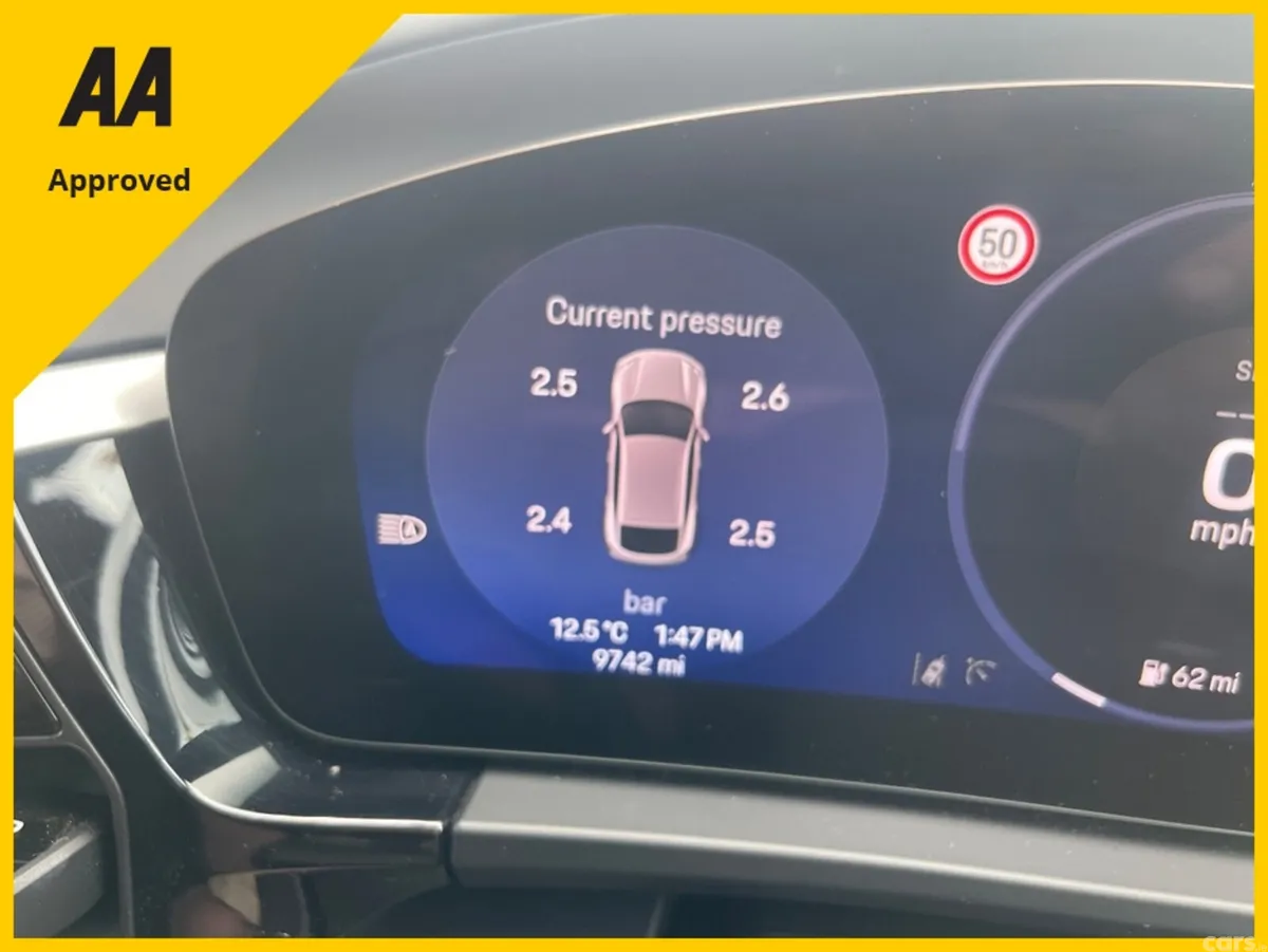Porsche Macan SUV, Electric, 2024, Black