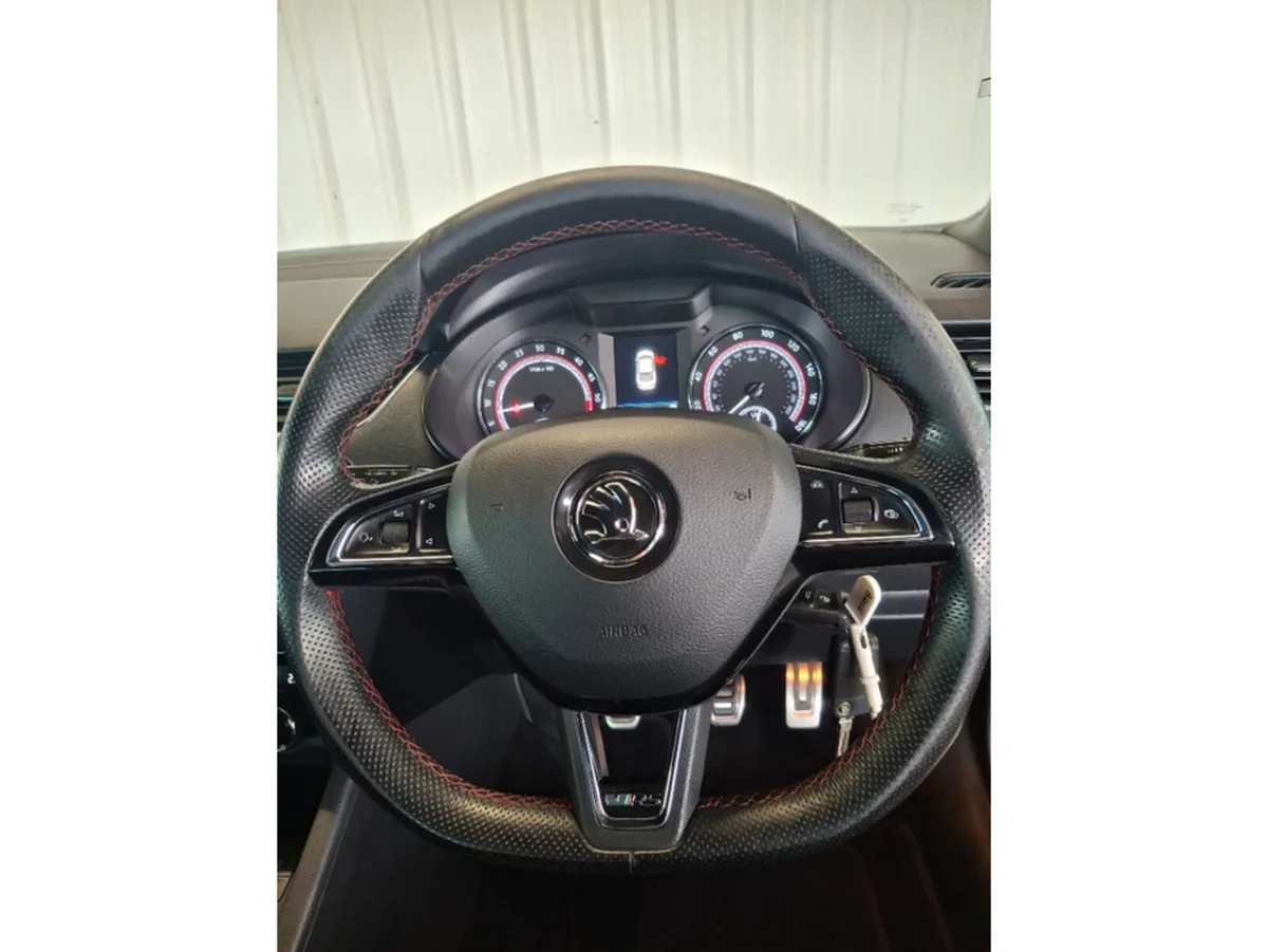 Skoda Octavia Hatchback, Diesel, 2018, Black