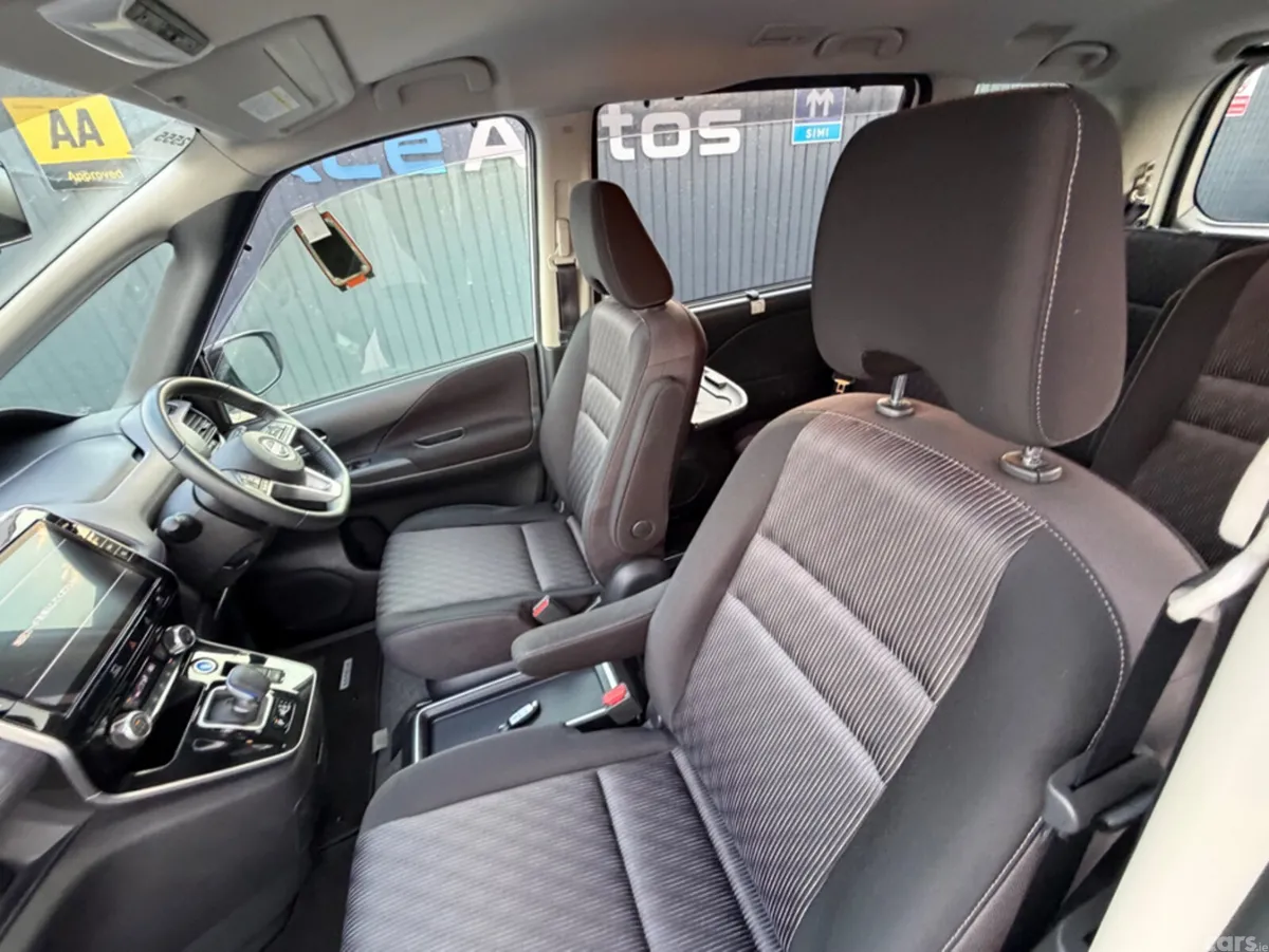 Nissan Serena MPV, Petrol Hybrid, 2021, White