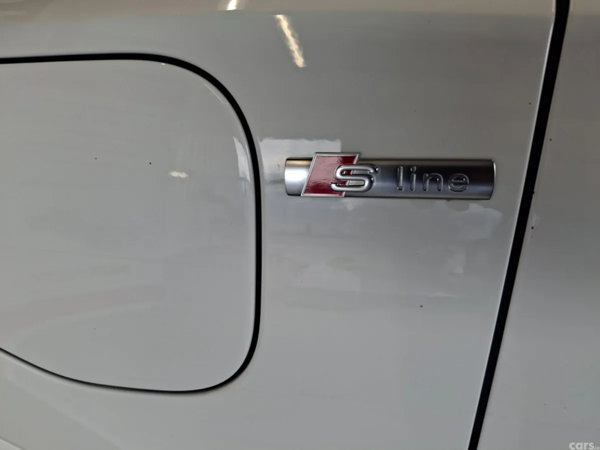 Audi Q3 Estate, Petrol Plug-in Hybrid, 2023, White