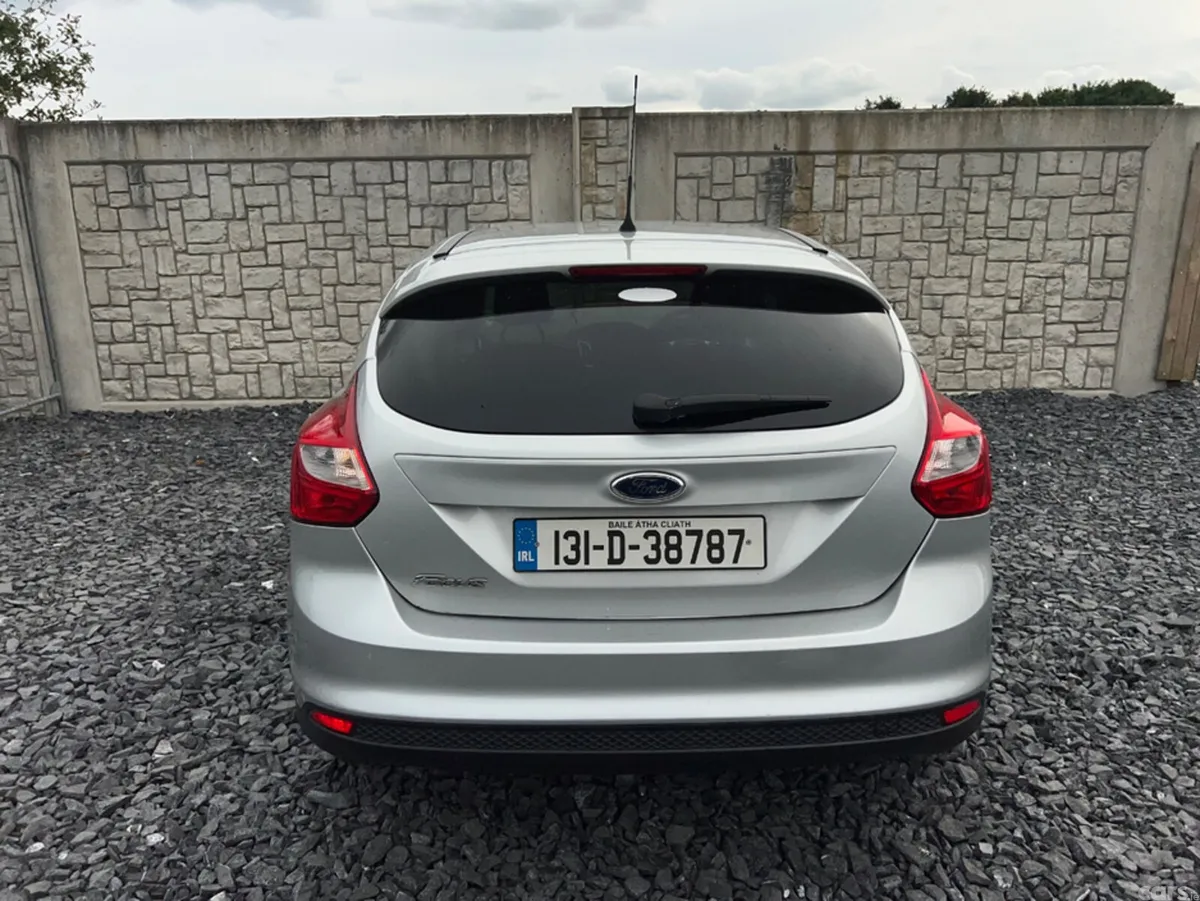 Ford Focus Hatchback, Petrol, 2013, Silver