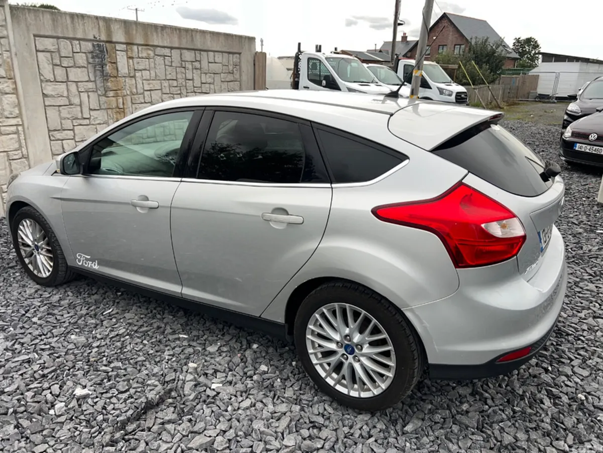 Ford Focus Hatchback, Petrol, 2013, Silver