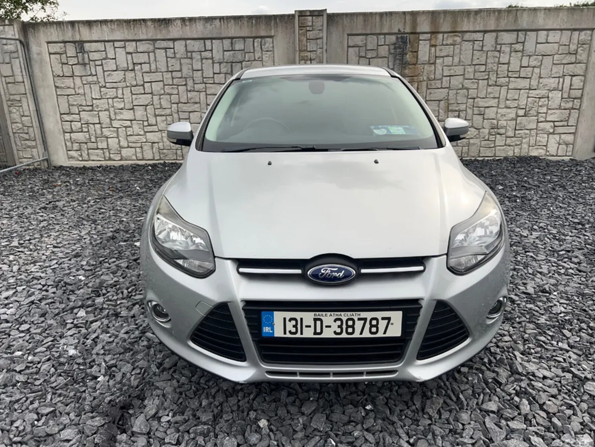 Ford Focus Hatchback, Petrol, 2013, Silver