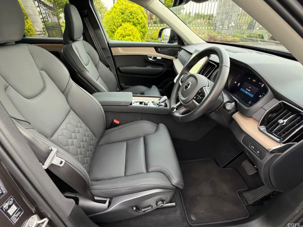 Volvo XC90 SUV, Petrol Plug-in Hybrid, 2026, Grey