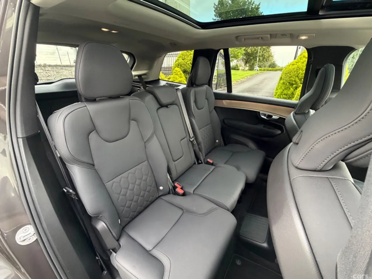 Volvo XC90 SUV, Petrol Plug-in Hybrid, 2026, Grey
