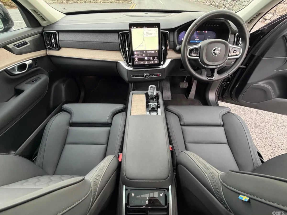 Volvo XC90 SUV, Petrol Plug-in Hybrid, 2026, Grey
