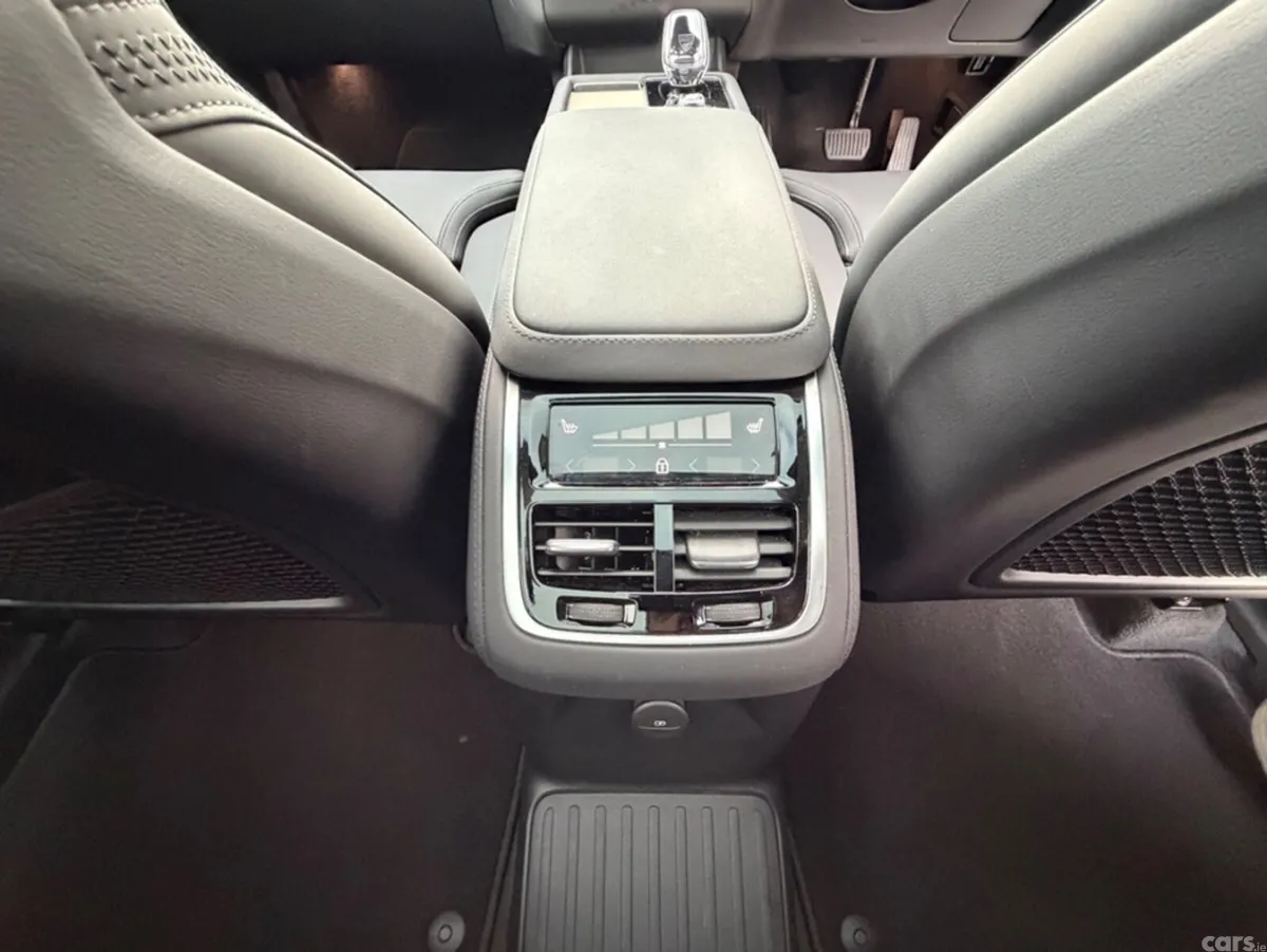 Volvo XC90 SUV, Petrol Plug-in Hybrid, 2026, Grey