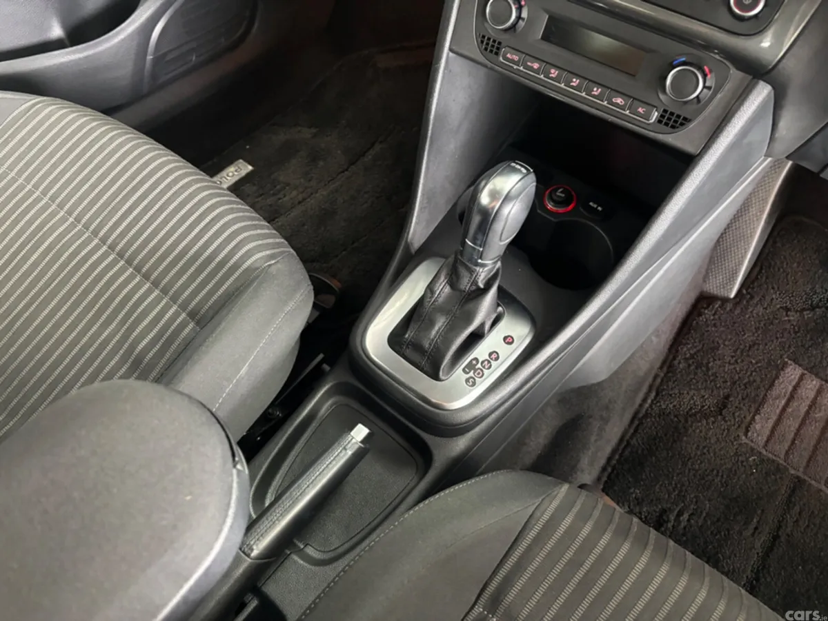 Volkswagen Polo Hatchback, Petrol, 2013, Black