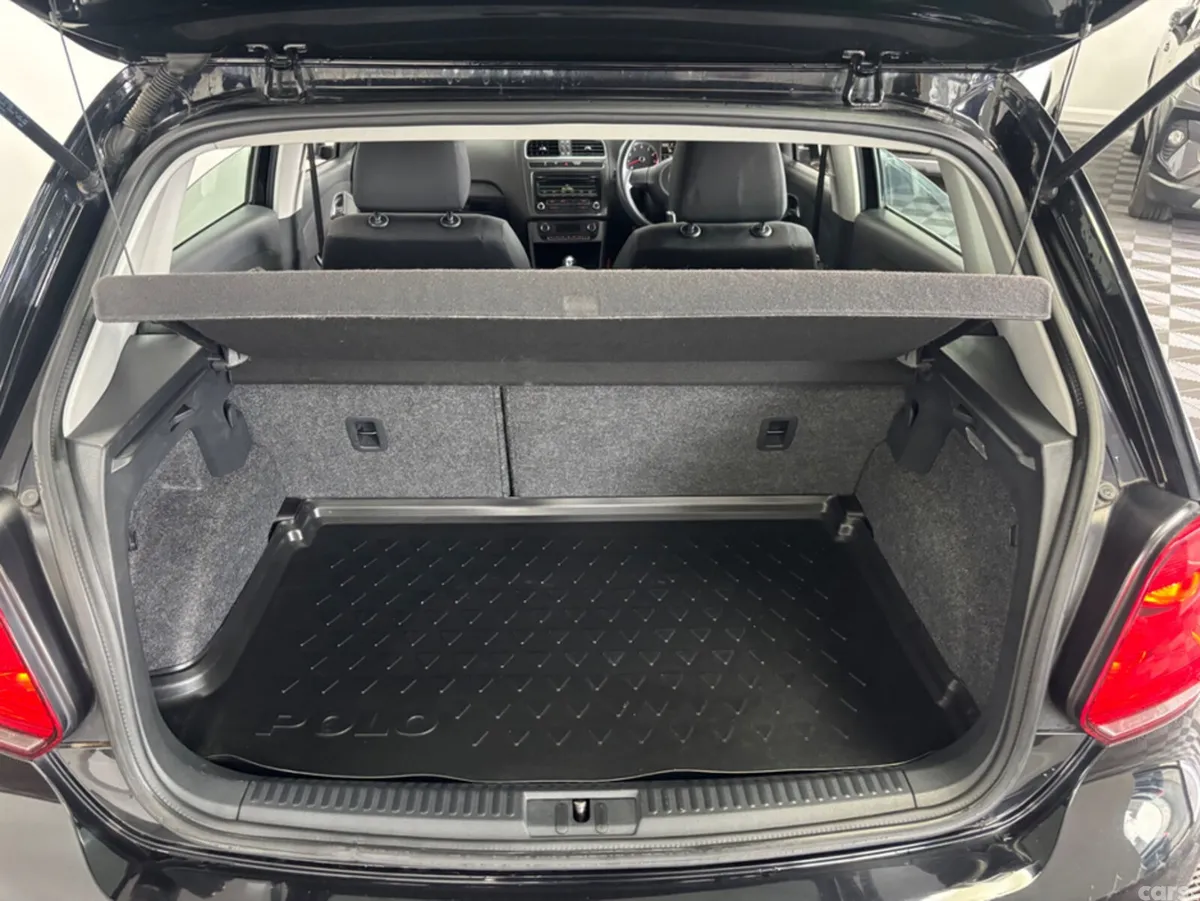 Volkswagen Polo Hatchback, Petrol, 2013, Black