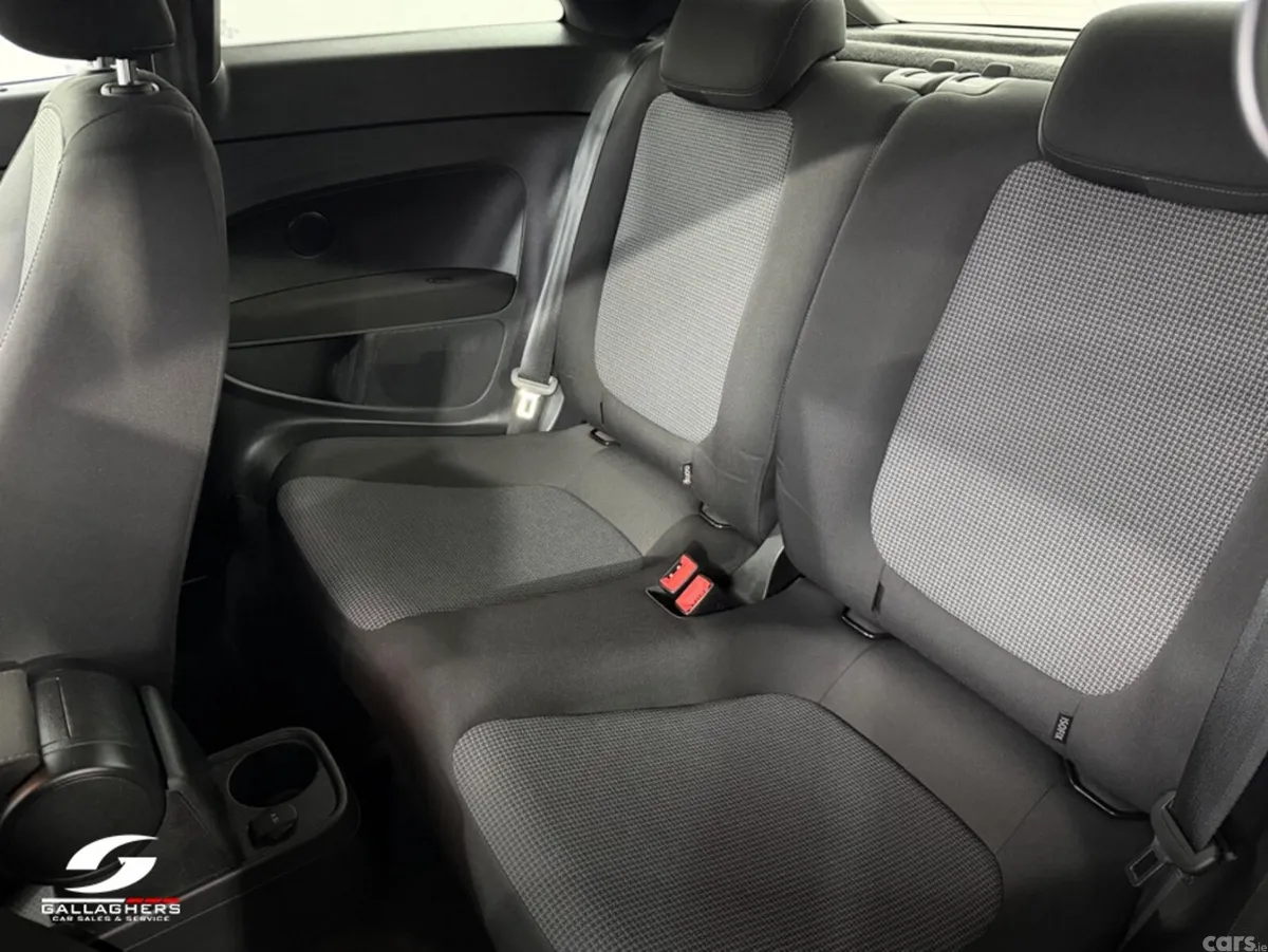Volkswagen Beetle Hatchback, Petrol, 2017, White