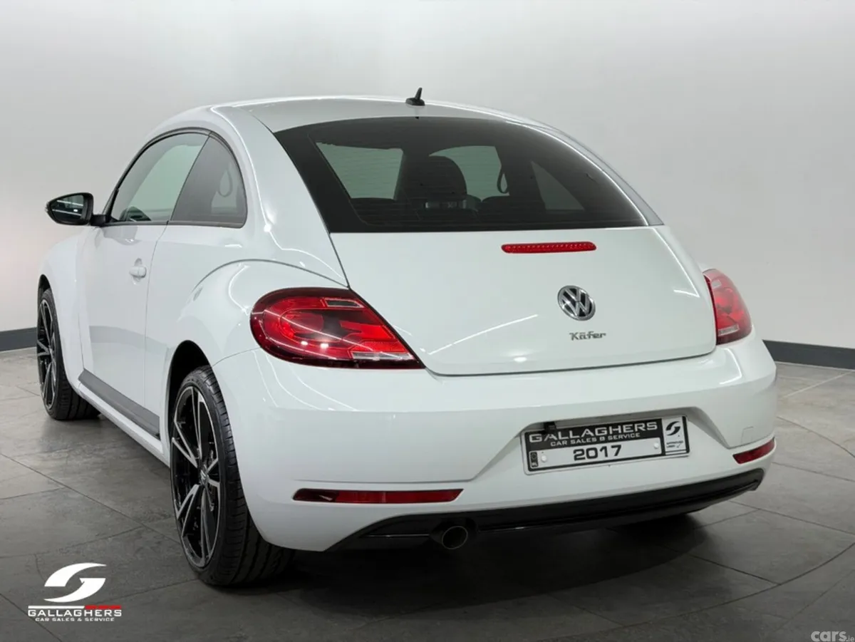 Volkswagen Beetle Hatchback, Petrol, 2017, White