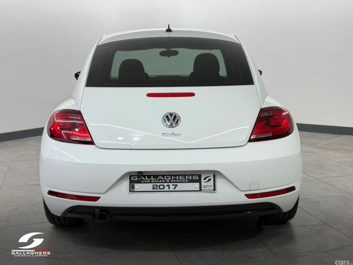 Volkswagen Beetle Hatchback, Petrol, 2017, White