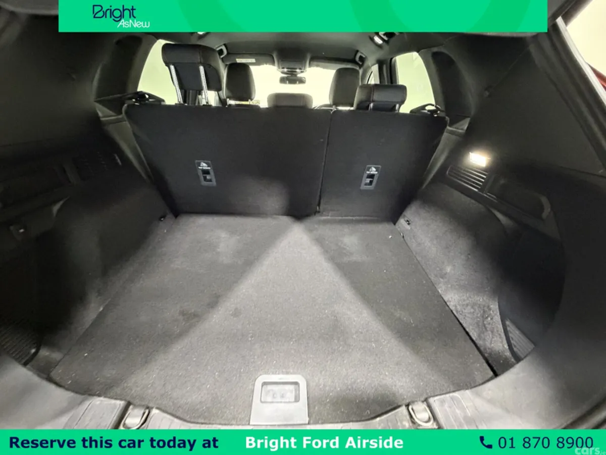 Ford Kuga MPV, Diesel, 2021, Red