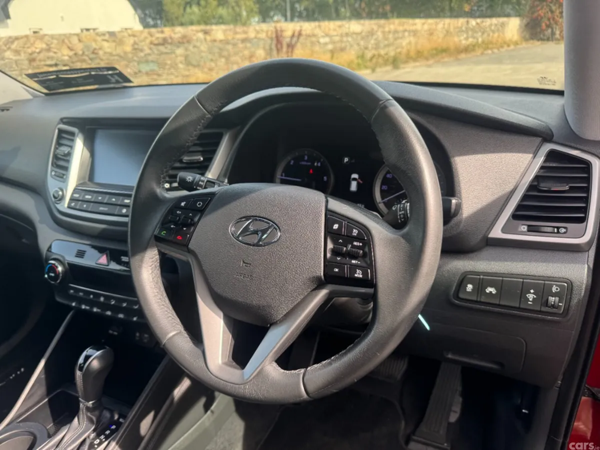 Hyundai Tucson Estate, Diesel, 2017, Red