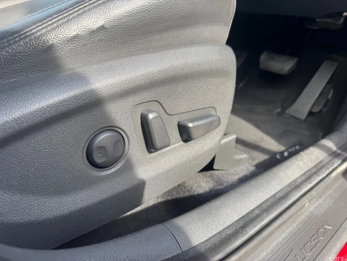 Hyundai Tucson Estate, Diesel, 2017, Red