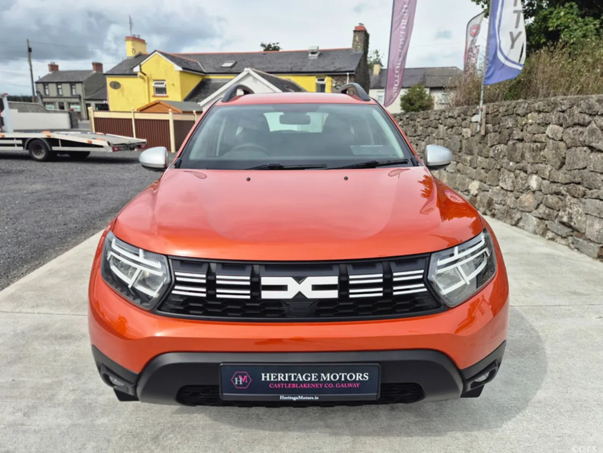 Dacia Duster MPV, Diesel, 2023, Orange
