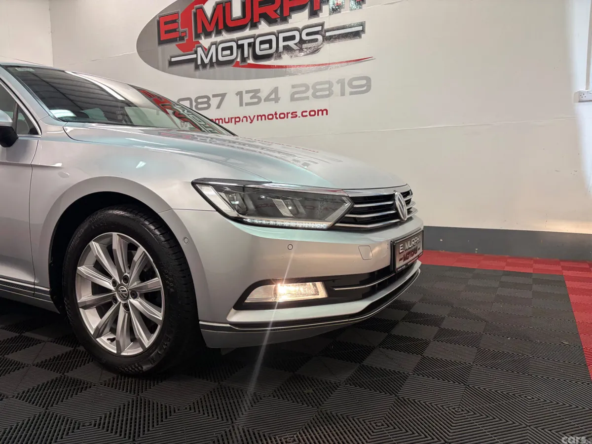 Volkswagen Passat Saloon, Diesel, 2016, Silver