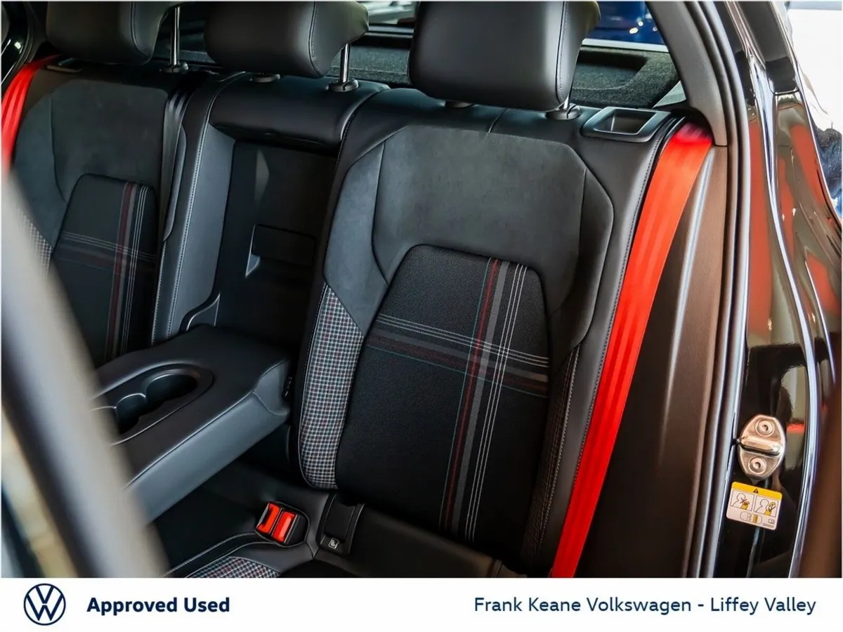 Volkswagen Golf Hatchback, Petrol, 2027, Black