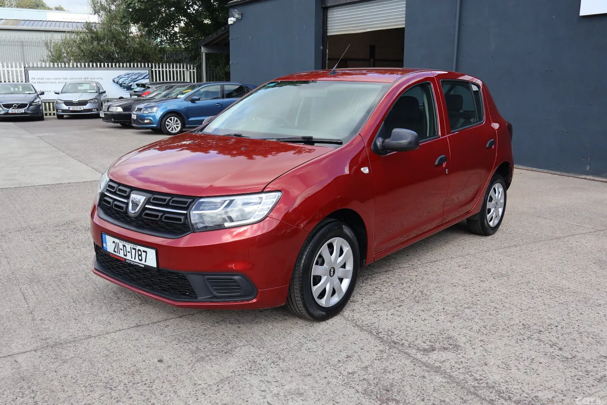 Dacia Sandero Hatchback, Petrol, 2021, Red