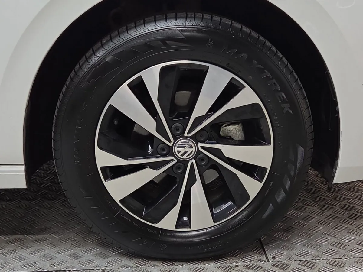 Volkswagen Polo Hatchback, Petrol, 2019, White