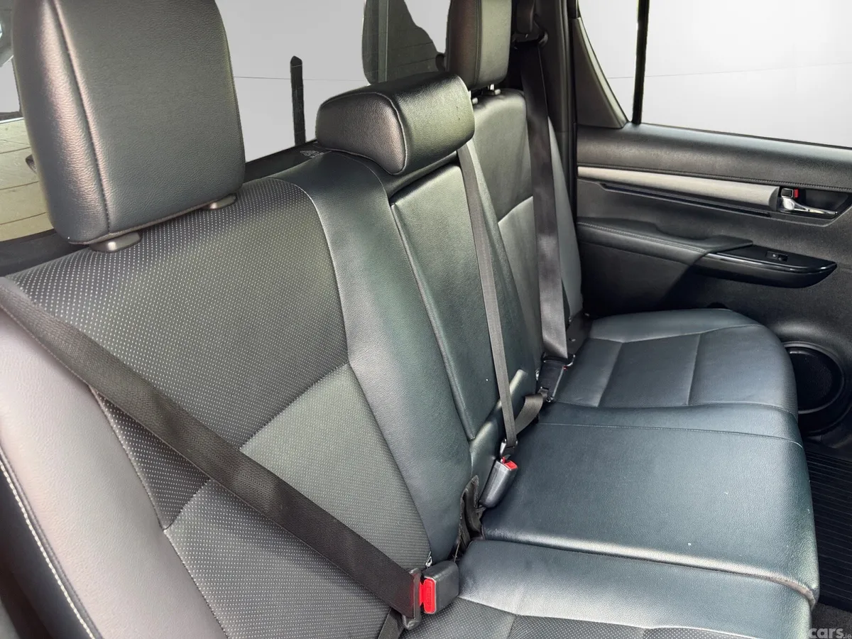 Toyota Hilux Pick Up, Diesel, 2023, Grey