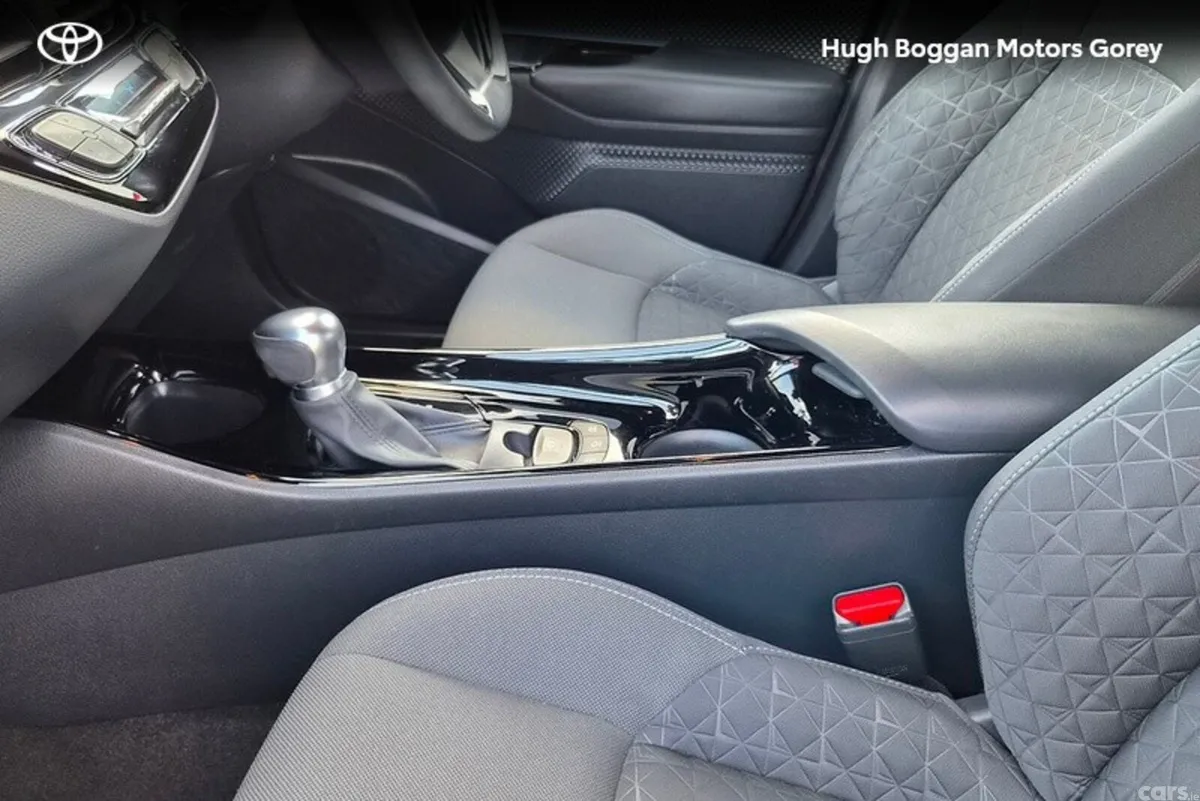 Toyota C-HR SUV, Petrol Hybrid, 2021, Grey