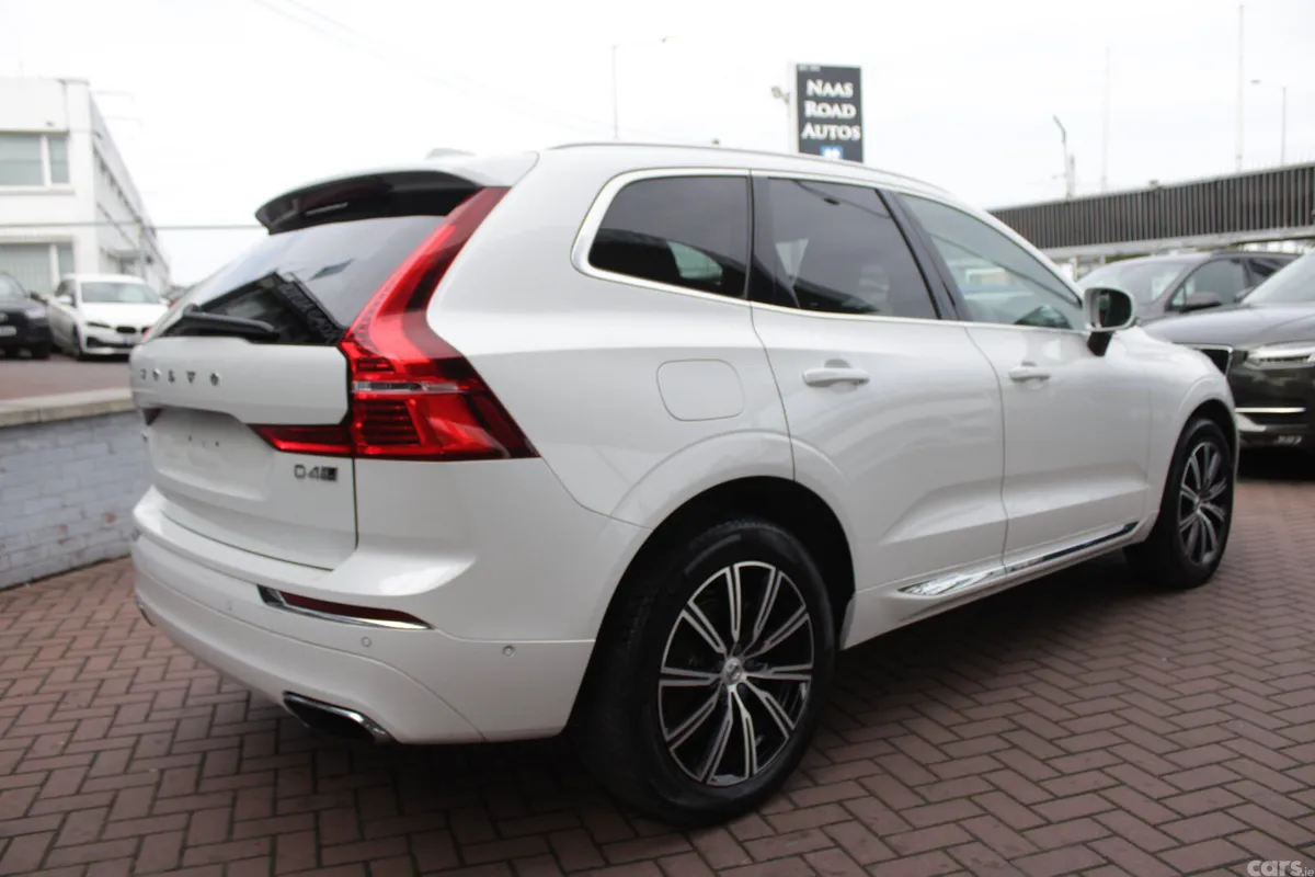 Volvo XC60 MPV, Diesel, 2020, White