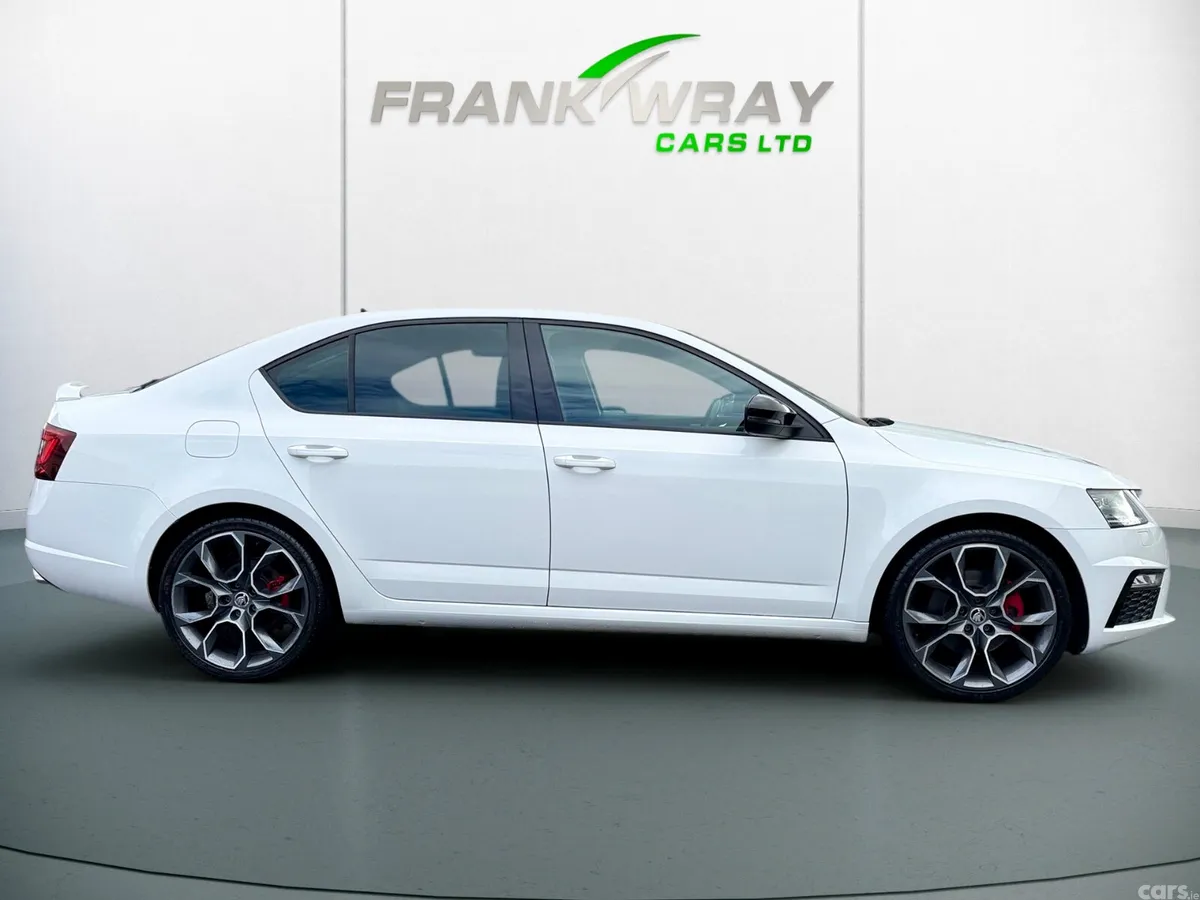 Skoda Octavia Hatchback, Diesel, 2018, White