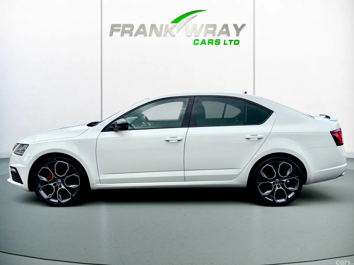 Skoda Octavia Hatchback, Diesel, 2018, White