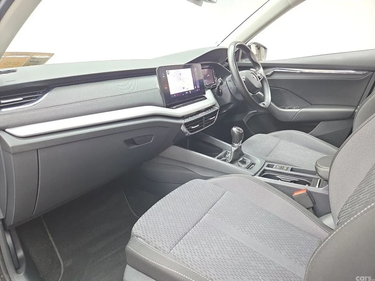 Skoda Octavia Saloon, Diesel, 2021, Black