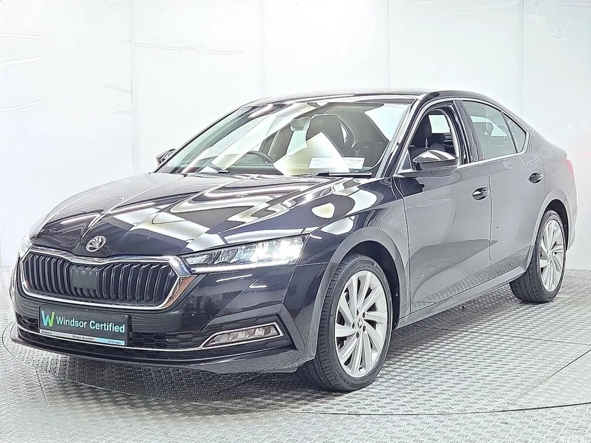 Skoda Octavia Saloon, Diesel, 2021, Black